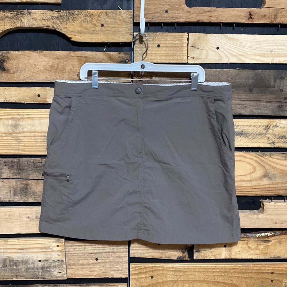 LL Bean Women’s Comfort Trail Skort‎ Size 20 EUC